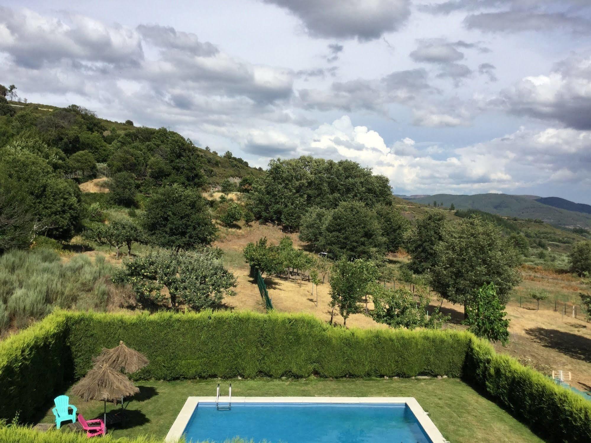 Alojamiento En Entorno Rural Los Trobos Villar de Otero 外观 照片