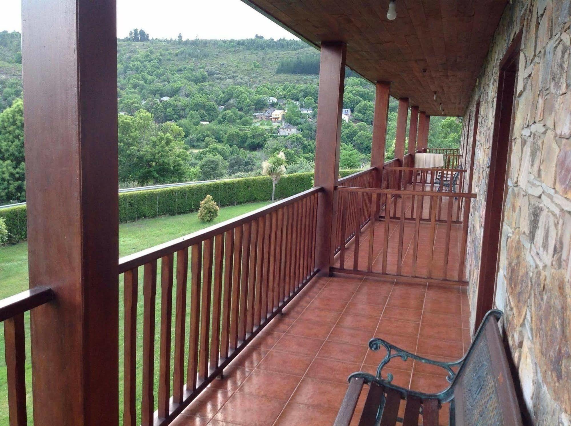 Alojamiento En Entorno Rural Los Trobos Villar de Otero 外观 照片